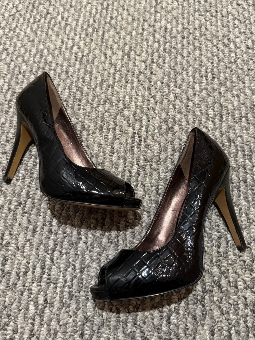 Nine West patent leather croc embossed peep toe heels